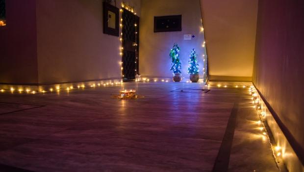 decorate home with lights